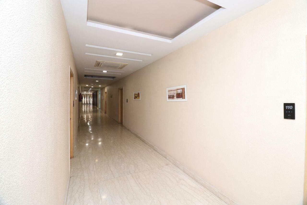 Oyo 5843 Hotel Yash Inn Mirzāpur Esterno foto