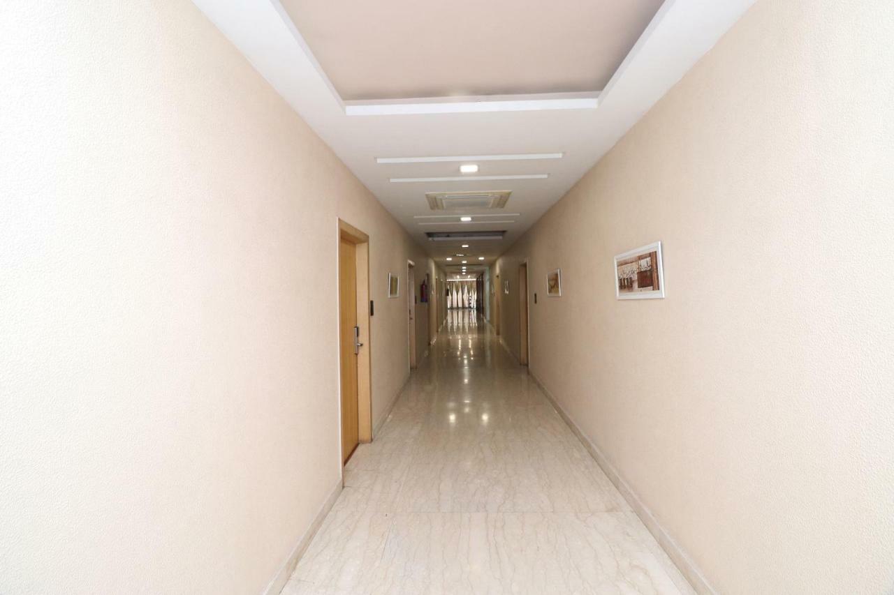 Oyo 5843 Hotel Yash Inn Mirzāpur Esterno foto